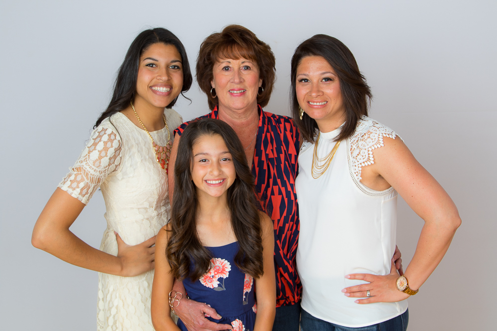 Family Holiday portrait photographed by LovelaceMedia